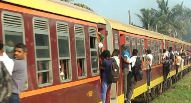 දුම්රිය රියැදුරන් වැඩවර්ජනය අත්හිටුවයි